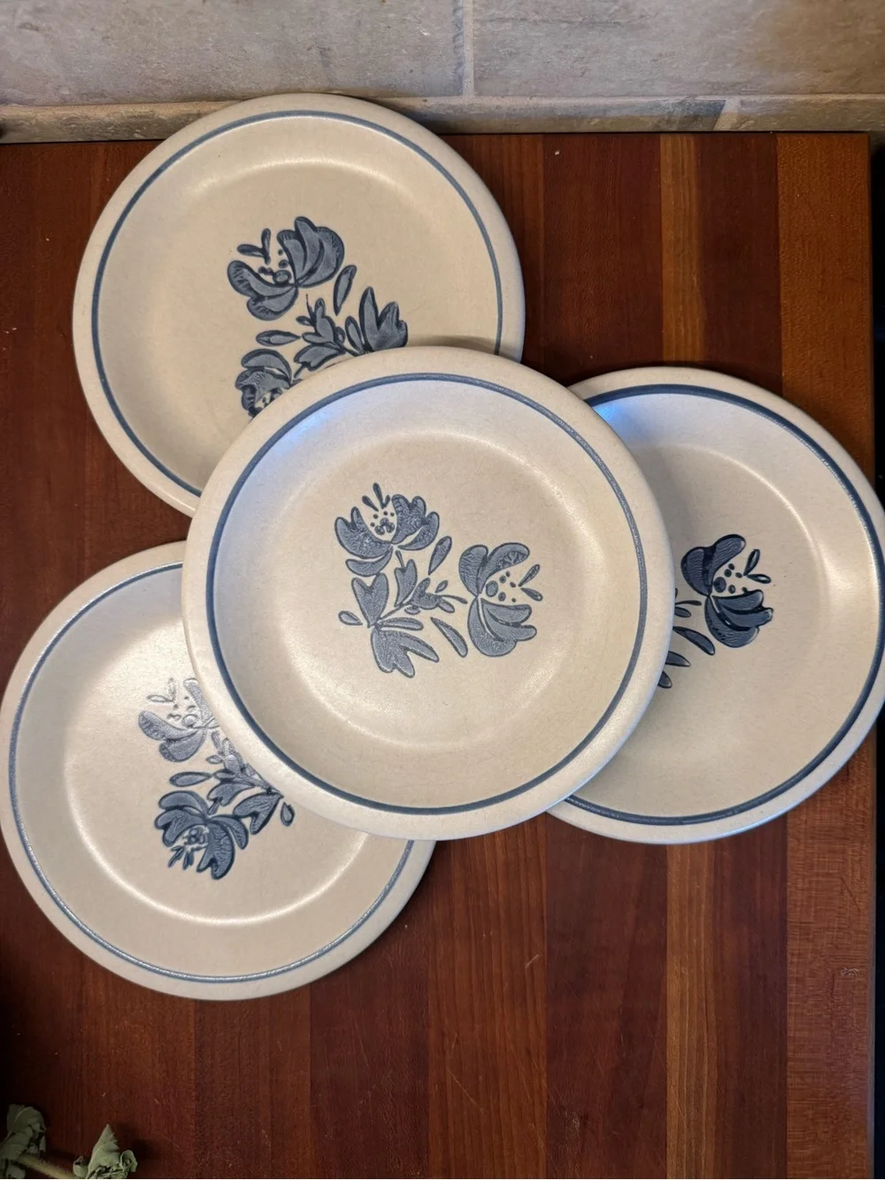Pfaltzgraff Yorktowne Side Plates - Set of 4